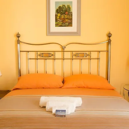 I Balconi Su Ballaro Bed & Breakfast 2*